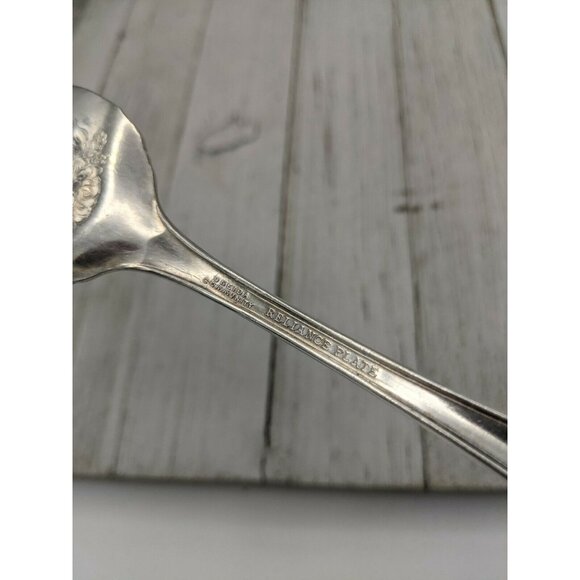 Oneida Community Reliance Plate Bridal Rose aka LA Rose Cold Meat Fork - Picture 7 of 7